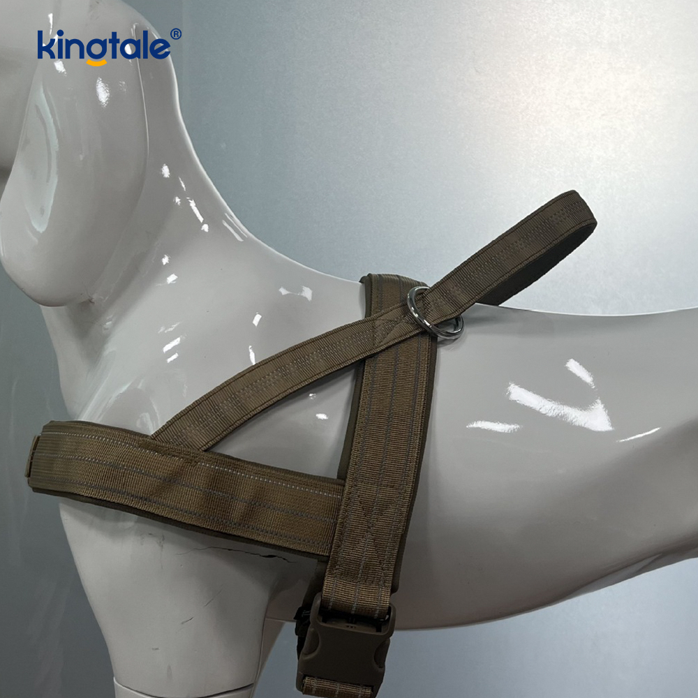 Stor Tactical No Pull Pustende justerbar hundesele for trening